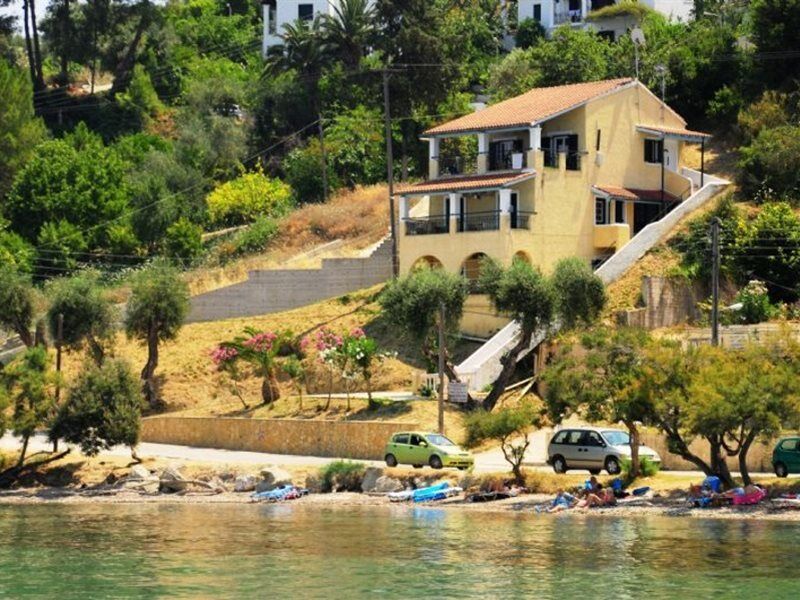 Villa Alexandra Mpoukaris Exterior photo